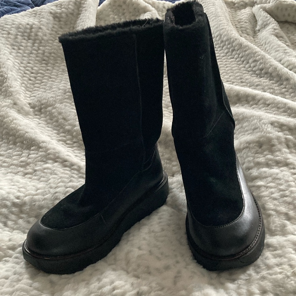 Fitflop  black /winter boots great condition cleaning out my closet
